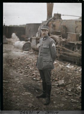 Image représentant Monsieur Beauchamps, propriétaire de la distillerie de Vauxrot, officier dans la cavalerie