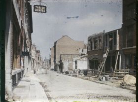 Image représentant Belgique, Dinant, Rue Adolphe Sax, maisons rebâties