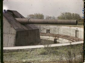 Image représentant Belgique, Ostende, Batterie Deutschland, Avant de la pièce blindée