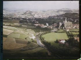 Image représentant Vue sur Espaly et le puy-en-velay prise depuis les orgues d'Espaly