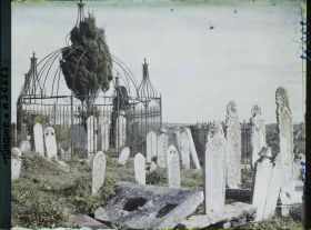 Image représentant Turquie, Constantinople- Eyoub, Petit Village d'Eyoub Cimetière d'Eyoub, tombes de grands personnages