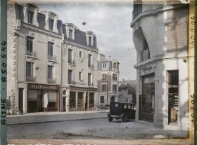 Image représentant France, Soissons, Angle des rues du Collège et du Cloître