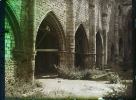 Image représentant France, Etain , Intérieur de l'Eglise les bas Cotés