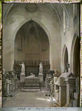 Image représentant Vue générale du musée lapidaire aménagé dans l'église Saint-Anne.