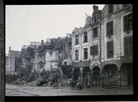 Image représentant France, Arras, La Petite Place