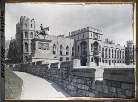 Image représentant Vue d'ensemble de la haute cour du château de Windsor