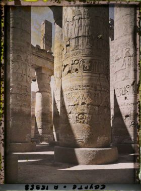 Image représentant Colonnade de la grande salle hypostyle du temple d'Amon Râ