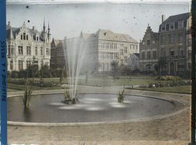 Image représentant Belgique, Ypres, Une vue du Square de la Gare et nouvelles maisons