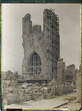 Image représentant Belgique, Ypres, Beffroi des Halles Nord-Est