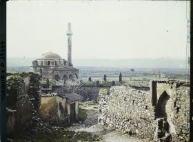 Image représentant Turquie, Aidin, Ruines vers la Mosquée Djami-Djihan - autre aspect