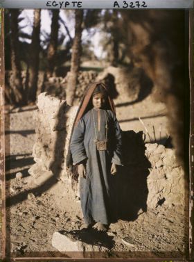 Image représentant Fillette sur l'île d'Eléphantine