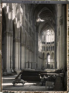 Image représentant France, Reims, Intr de la Cathédrale : nef Centrale