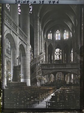 Image représentant Intérieur de l'église Saint-Etienne-du-Mont