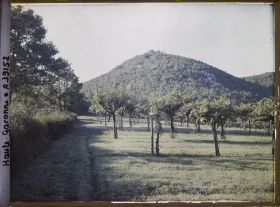 Image représentant France, Montespan (Hte Garonne), La montagne de la Grotte