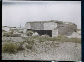 Image représentant Belgique, Zee Brugge, Abri boche près du Chenal s/ la côte
