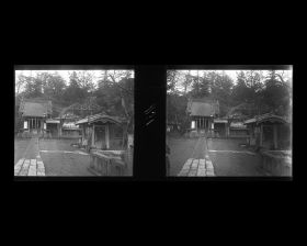 Image représentant Shiba-koen (parc de Shiba) : le sanctuaire shintô Benzaitei