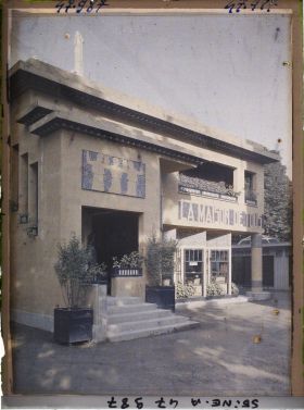 Image représentant L'Exposition des arts décoratifs, le Village français, La Maison de Tous, architecte D. Alfred Agache