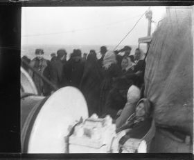 Image représentant Emigrants des 3emes classes sur l'entrepont
