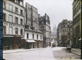 Image représentant La rue du Haut-Pavé en direction du Panthéon