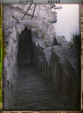 Image représentant Nilomètre sur l'île d'Eléphantine
