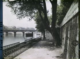 Image représentant Le port du Louvre et le pont des Arts