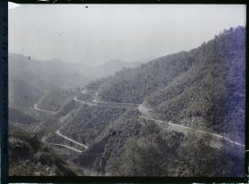 Image représentant La route de Sospel à flanc de montagne