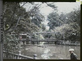 Image représentant Shiba-koen (parc de Shiba) : étang Benten