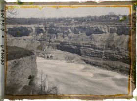 Image représentant Canada, Niagara, Le fleuve et éperon calcaire, rive Canadienne