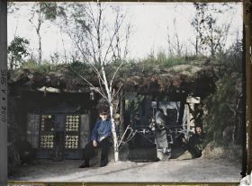 Image représentant Pièce [d'artillerie] de 75 sous son abri