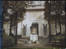 Image représentant L'Exposition des arts décoratifs, Pavilon de la Ville de Paris