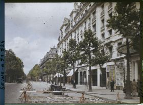 Image représentant La jonction des nouvelles constructions à l'ancien boulevard Haussmann, à l'angle de la rue Taitbout
