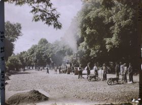 Image représentant La réfection de la chaussée à la porte de Boulogne, bois de Boulogne