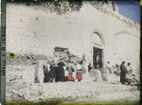 Image représentant Grèce, Salonique, Fontaine devant les remparts