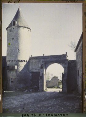 Image représentant La tour vue de l'intérieur du château