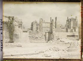 Image représentant France, Reims, Ruines aux abords de la rue Chanzy