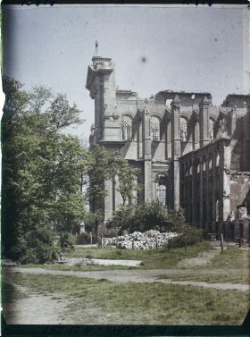 Image représentant France, Arras, La Cathédrale et le Parc