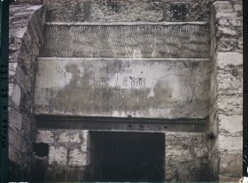 Image représentant France, Montsec, Inscription allemande sur le Central téléphonique