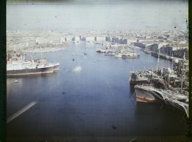 Image représentant Vue panoramique du Vieux Port prise du pont transbordeur