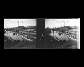 Image représentant Un canal à proximité du port