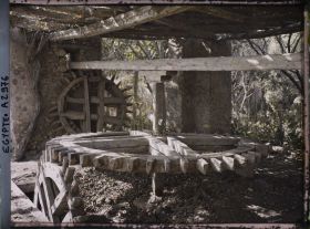 Image représentant Sakiéh en bois sur l'île de Roda