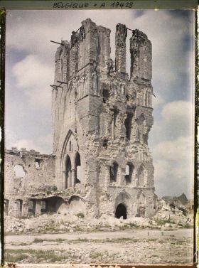 Image représentant Belgique, Ypres, Le Beffroi de la Halle