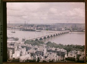 Image représentant France, Bordeaux, Pont vu de la Tour St Michel