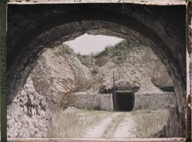 Image représentant France, Fort de Tavanne, L'Entrée intérieure du fort