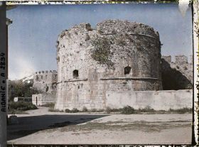 Image représentant Grosse tour ronde des fortifications de la ville