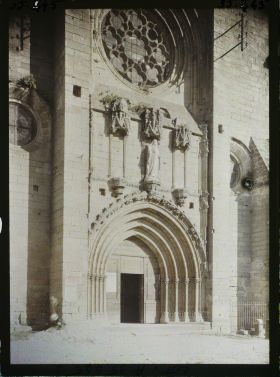 Image représentant France, Figeac, Portail de l'Eglise de Notre Dame du Puy