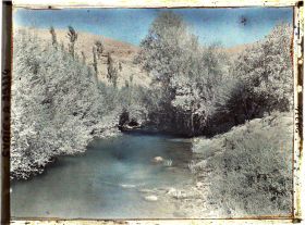 Image représentant Le Nahr Barada baignant la Ghouta de Damas