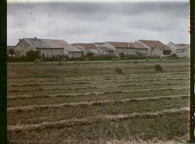 Image représentant France, Les Paroches, Aspect du Village avec les nouvelles Maisons