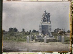 Image représentant France, Neuville-St-Vaast, Monumt aux Morts