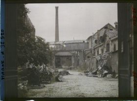 Image représentant France, Reims, Ruines d'une usine de lainage rue des Moissons