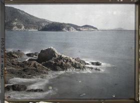 Image représentant La mer intérieure et les rochers du littoral